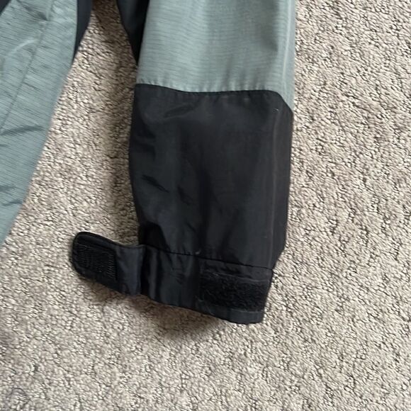 Pacific Trail Coat.  Size boys M (10/12). - Picture 8 of 10